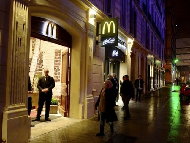 PSS / Discussion Marseille 2ème  Rue de la République [Euroméditerranée]