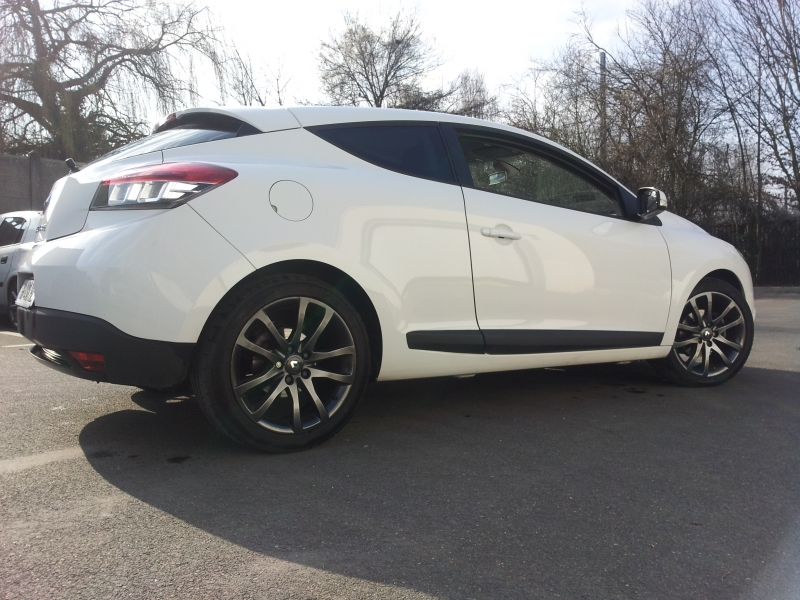 [Bioubox94 ] Mégane 3 Coupé tCe 130 Blanche megane3.fr