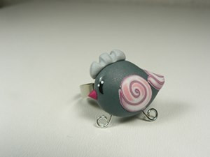 bague poule rose fimo bijoux