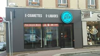 Le Petit Vapoteur c'est aussi des magasins de cigarettes électroniques à  Cherbourg, Granville et Caen