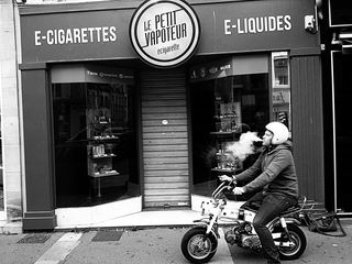 elfbar nachfüll pod läuft aus Thérouanne : un magasin de cigarettes électroniques ouvre place de l'Église main image 1