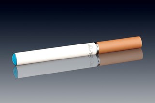 elfbar nachfüll pod läuft aus Imperial Tobacco achète le brevet de Hon lik inventeur de la cigarette  électronique