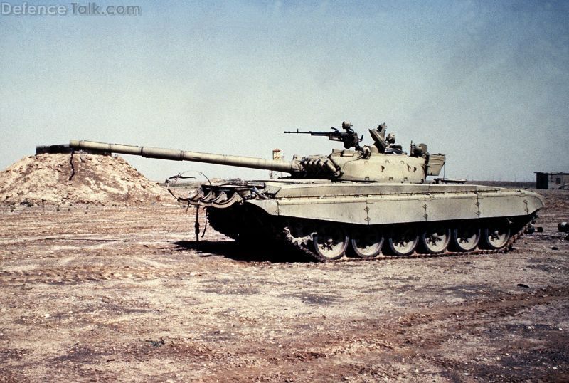 Un T 72 irakien abandonné.....mais............ 1210280822329728710489367