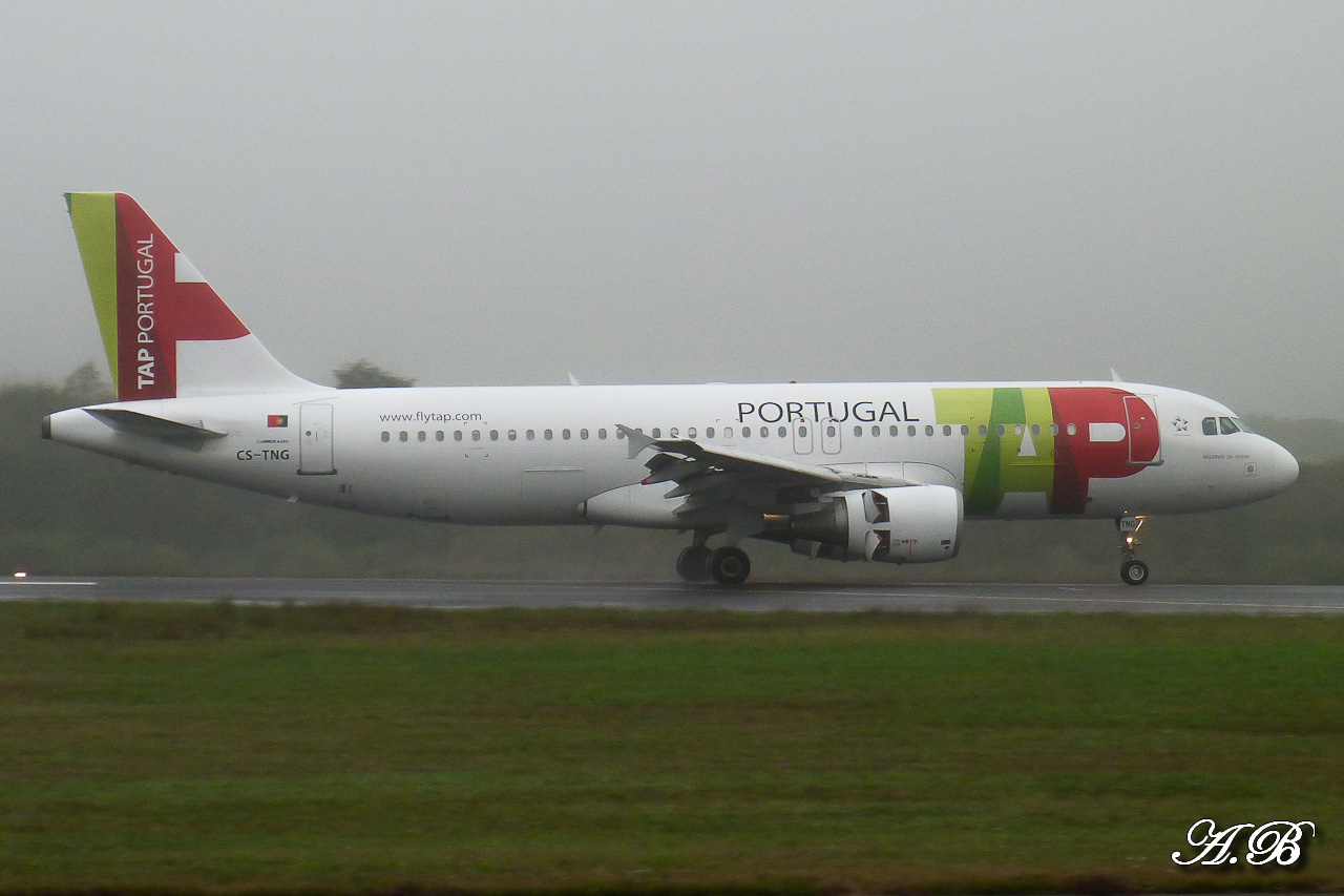 [22/10/2012] Airbus A320 (CS-TNG) TAP Portugal 12103011121315267110498035