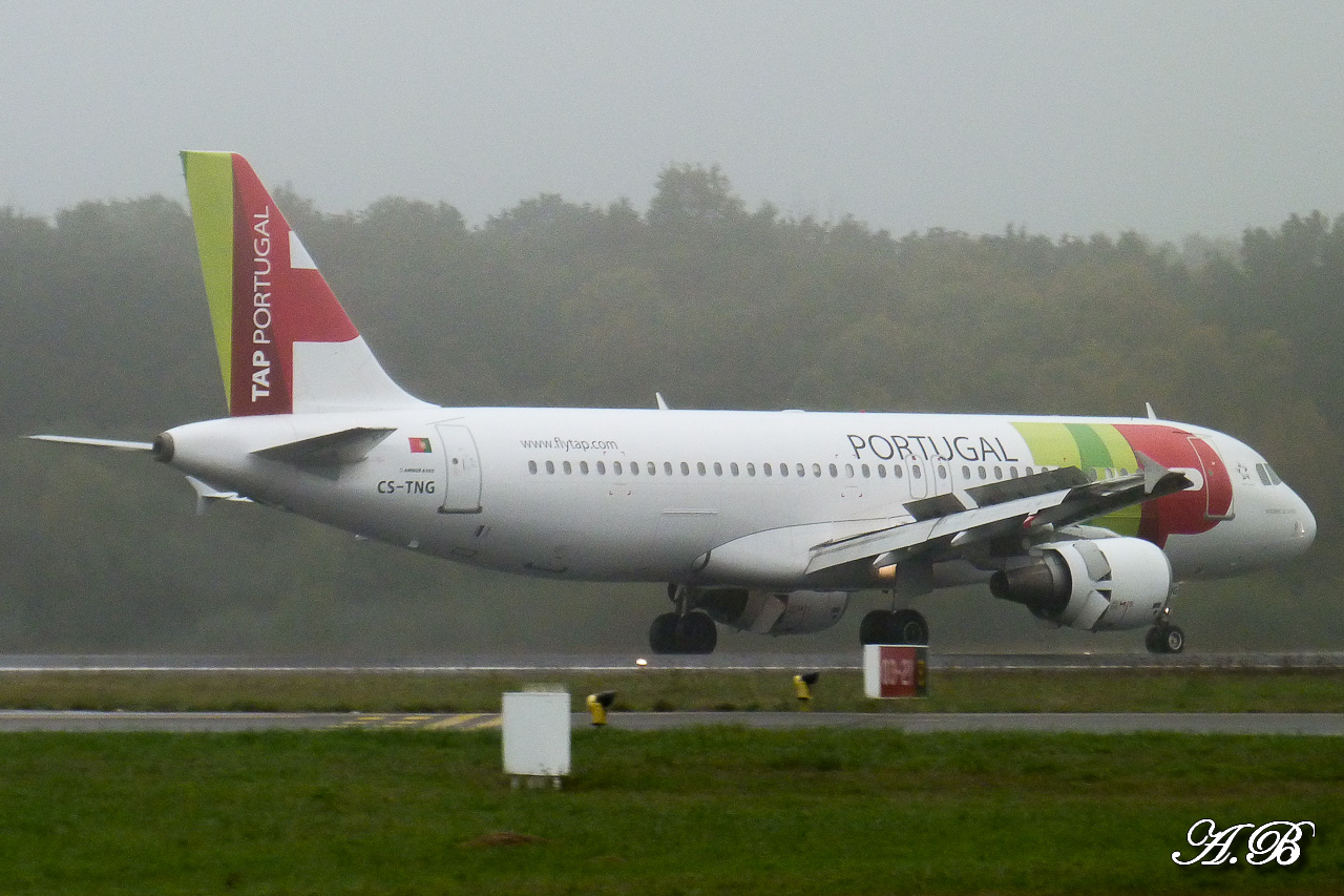[22/10/2012] Airbus A320 (CS-TNG) TAP Portugal 12103011121415267110498036
