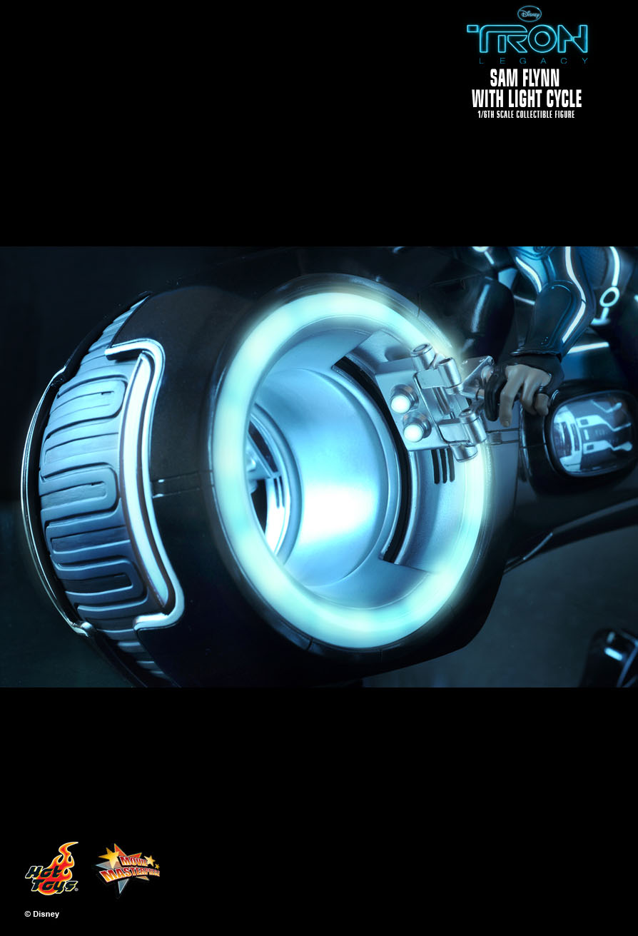 Hot Toys - Tron L'Héritage - MMS 142 - Sam Flynn with Lightcycle 1211030406299737110510065