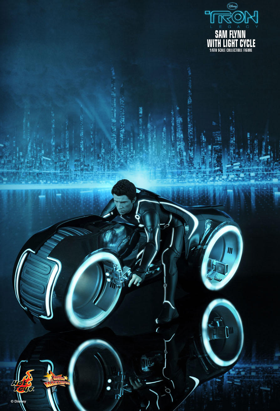 Hot Toys - Tron L'Héritage - MMS 142 - Sam Flynn with Lightcycle 1211030407459737110510071