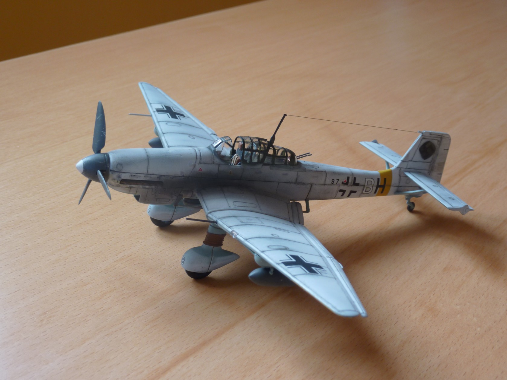 [Italieri] Junkers Ju87 Stuka D-5 Russie 1944 12111803495815741010566546