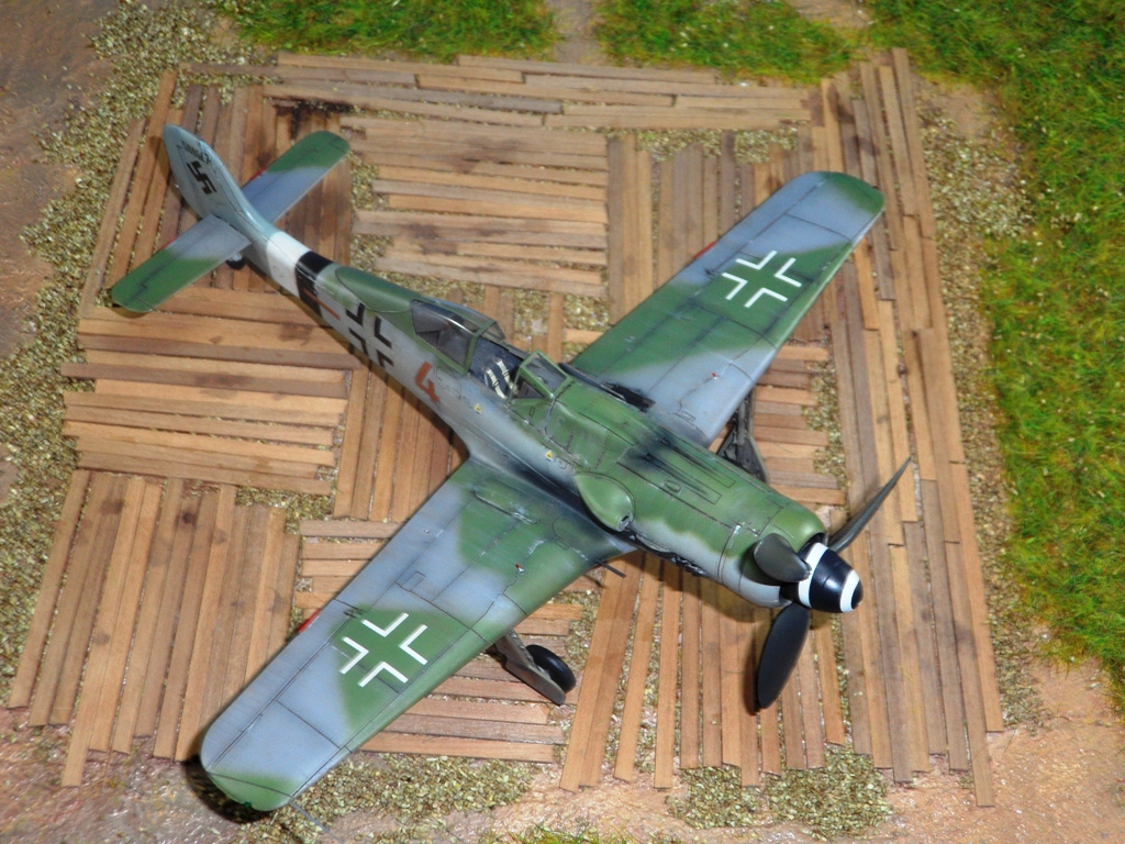 FW 190 D9, 7./JG 26, Hustedt Flugplatz 1945 12112009294014442410576997