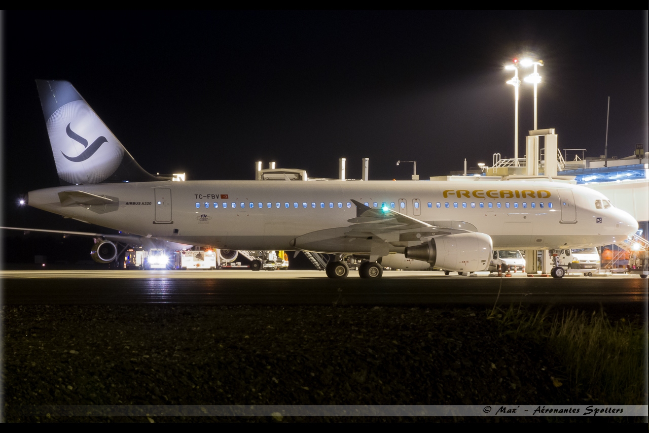 [25/11/2012] Airbus A320 (TC-FBV) Freebird Airlines 12112508215915701310594211