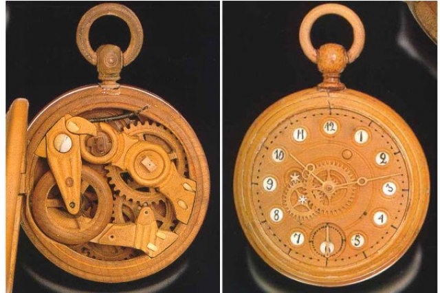 Sélection clefs de montres - Page 2 12120412193510805310625937