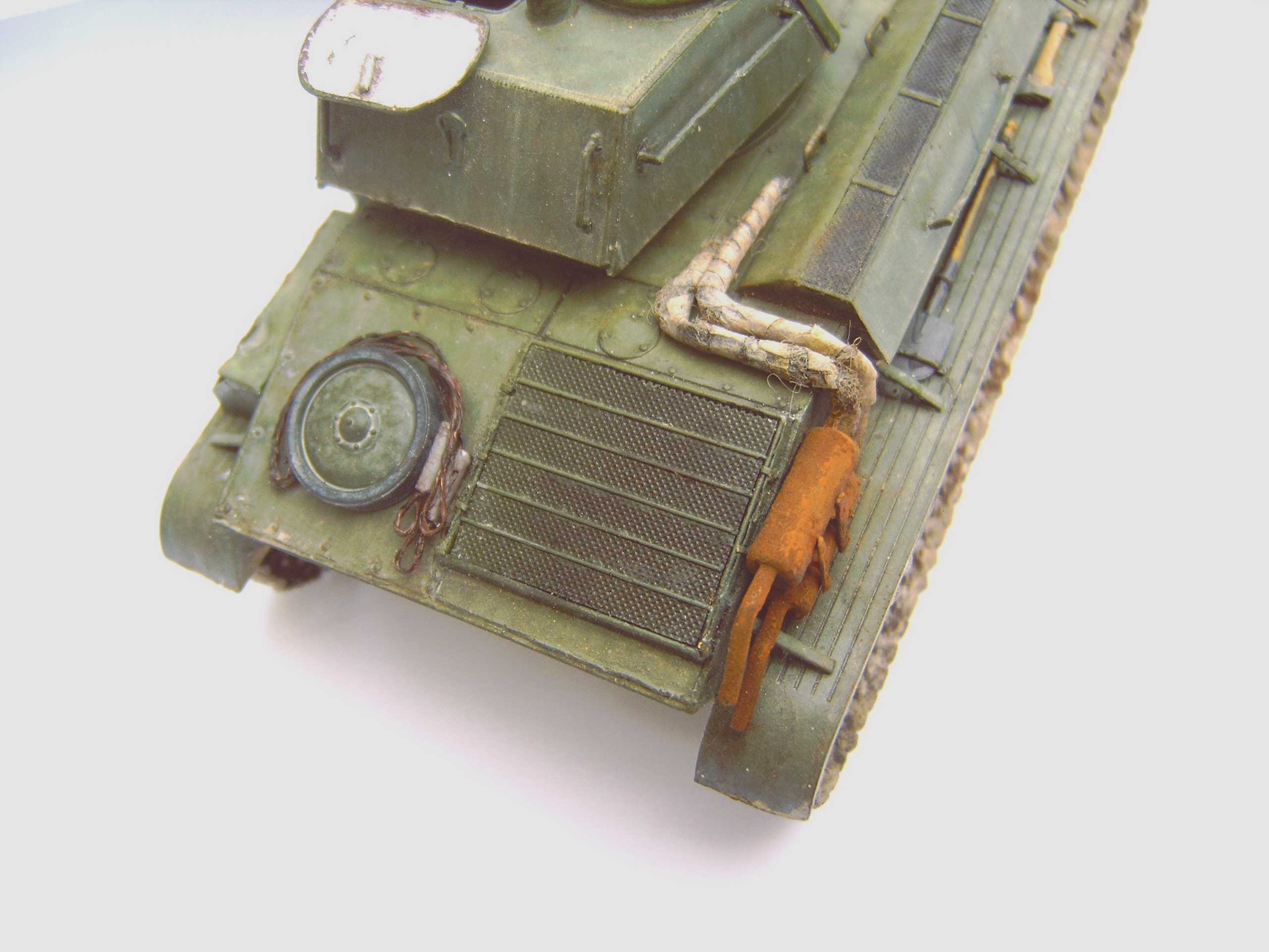 T80 MINIART 1/35 - Page 2 12120804072415273410641408