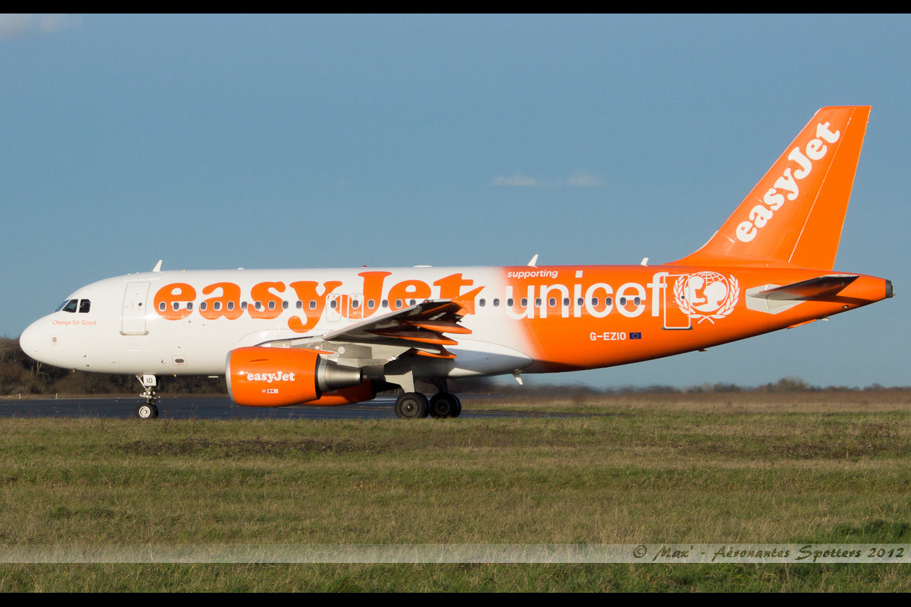 [18/12/2012] Airbus A319 (G-EZIO) EasyJet Unicef c/s 12122612001315701310697181