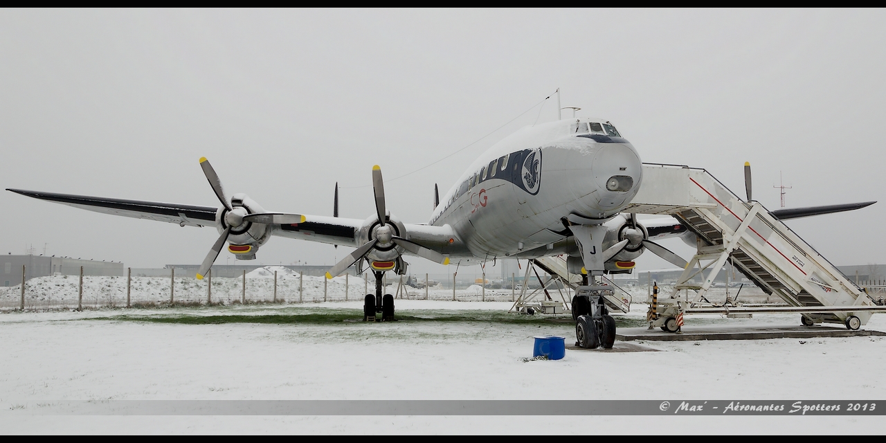 Spotting du 18/01/2013 : L'aéroport sous la neige ! 13011810144515922510774030
