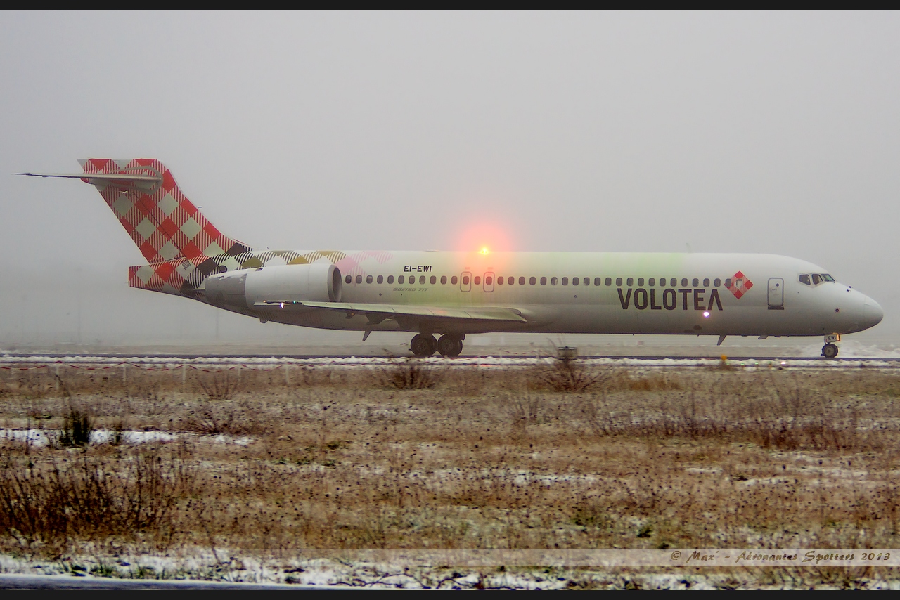 Spotting du 18/01/2013 : L'aéroport sous la neige ! 13011810144615922510774034