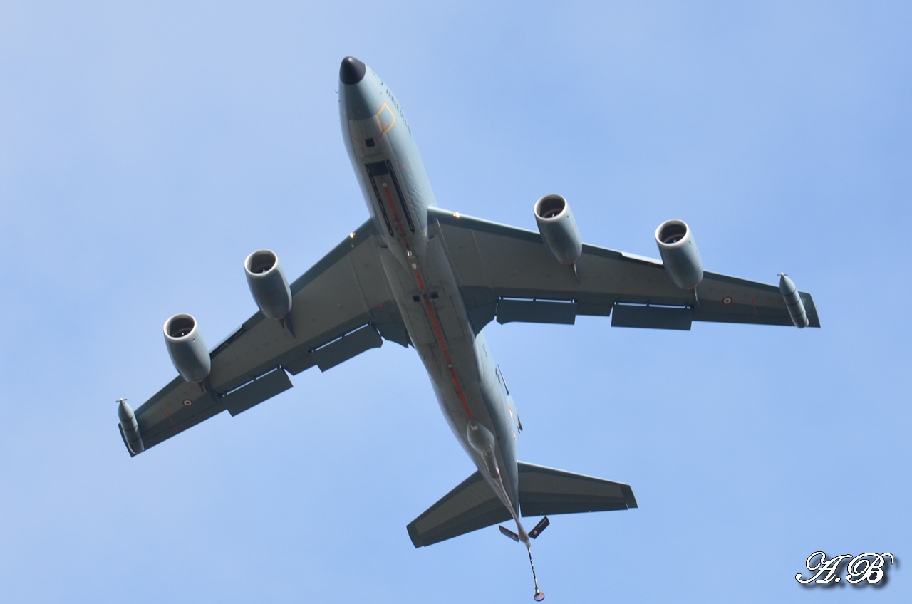 [04/02/2013] Boeing C-135FR (740/93-CL) Armée de l'Air 13021001090115922510851414