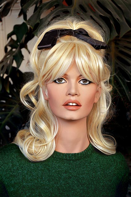  Mon nouveau mannequin de Brigitte Bardot  - Page 5 1302120129499919510859067