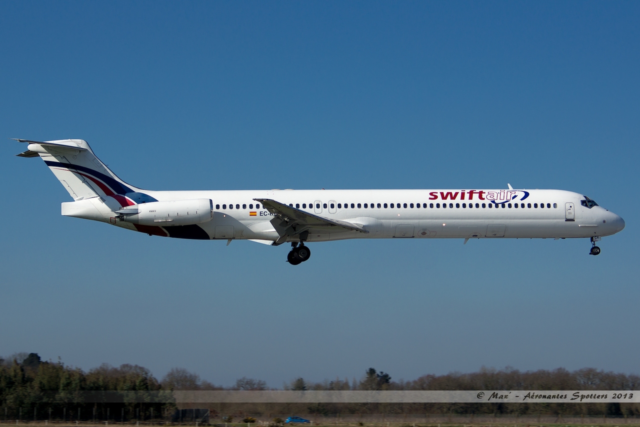 [17/02/2013] McDonnell Douglas MD-83 (EC-KCX) Swiftair 13022406330215922510901142