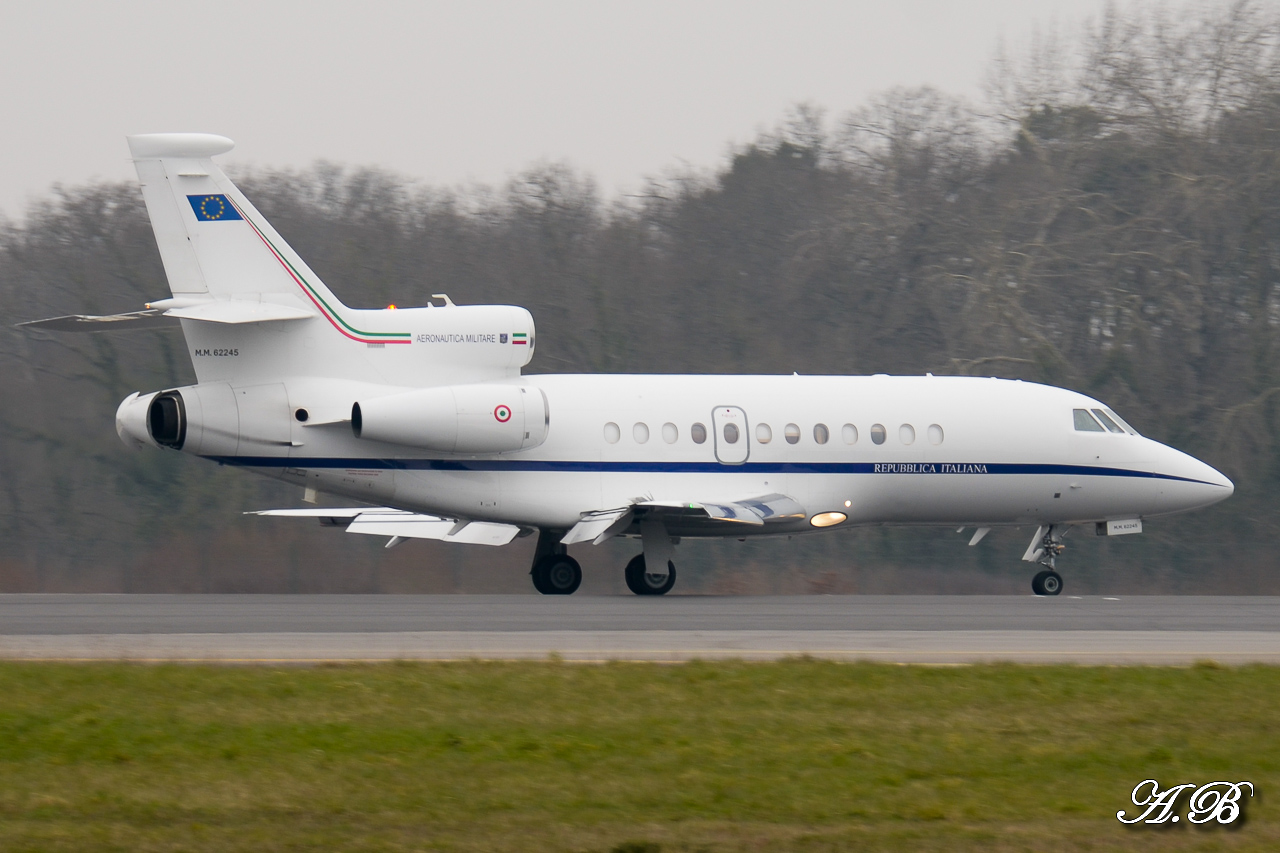 [02/03/2013] Dassault Falcon 900EX (MM62245) Italy - Air Force  13030611145715922510939821