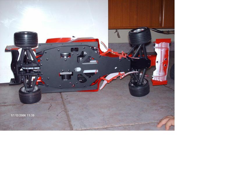 EXEMPLE CHASSI F2004 KYOSHO DE AGOSTINI