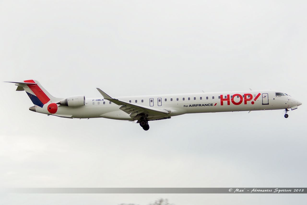 [10/03/2013] Bombardier CRJ-1000 (F-HMLN) Hop! 13032312082415922511001528