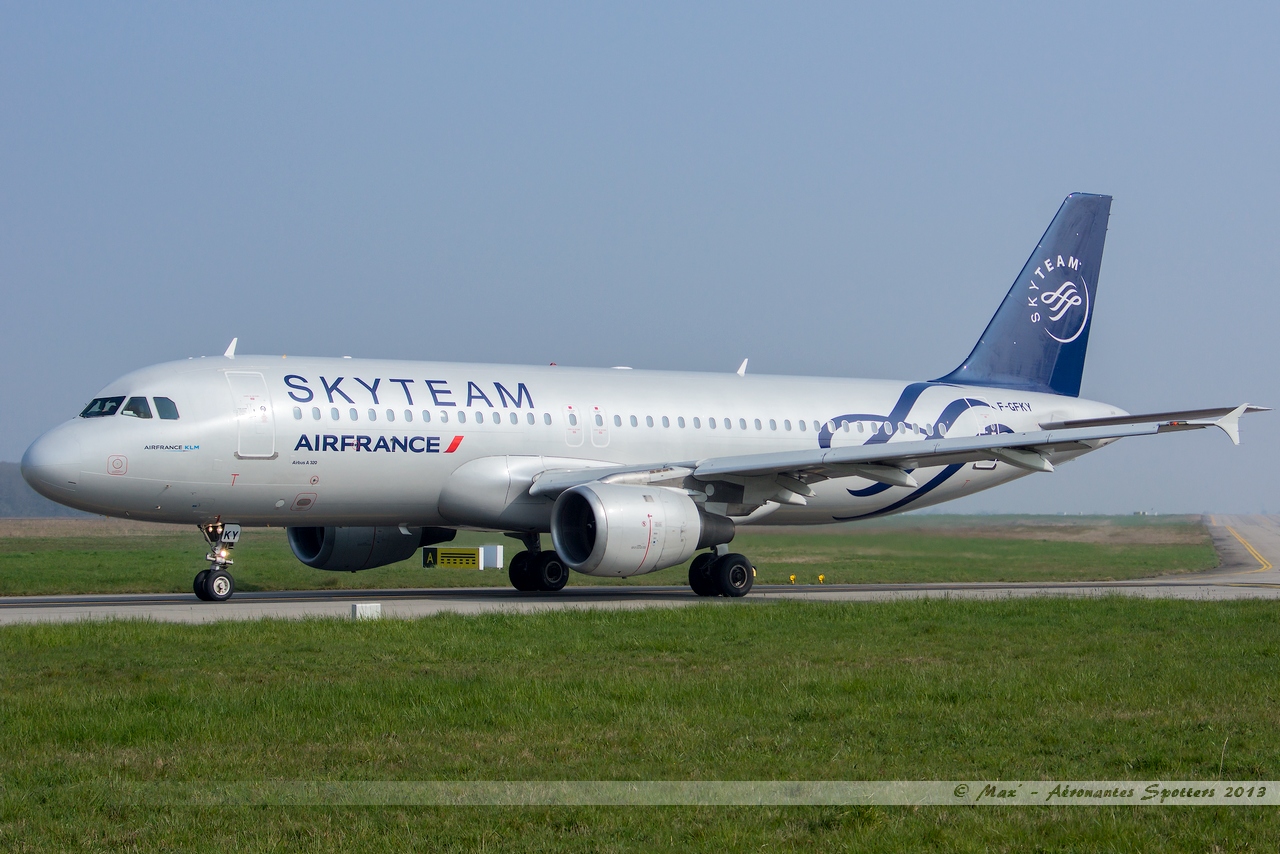 [F-GFKS & F-GFKY] A320 Air France Skyteam c/s - Page 3 13033109173415922511034339