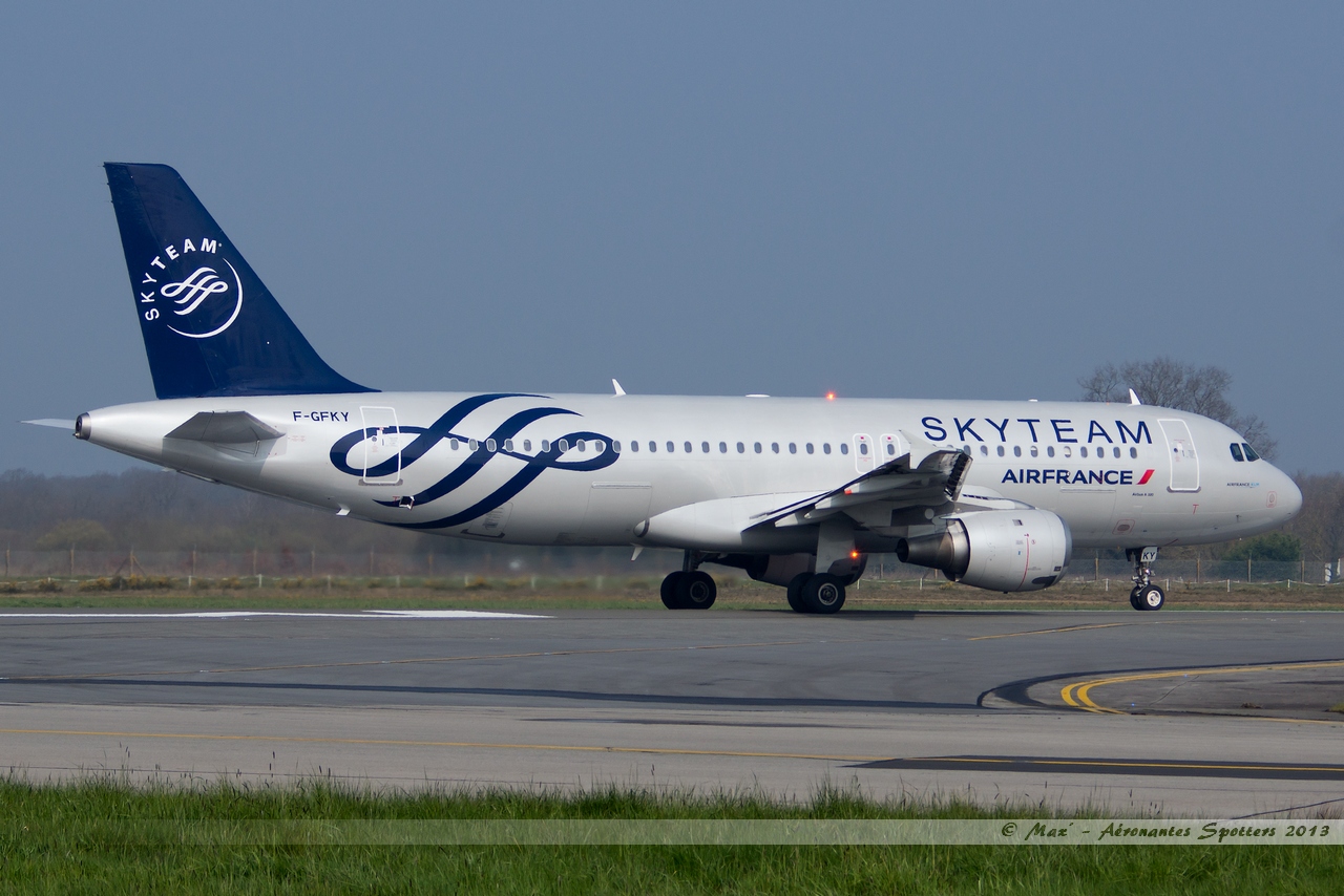 [F-GFKS & F-GFKY] A320 Air France Skyteam c/s - Page 3 13033109173415922511034342