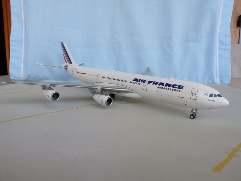A340-313X  Air France  Revell 1/144 1303311013145669811034540