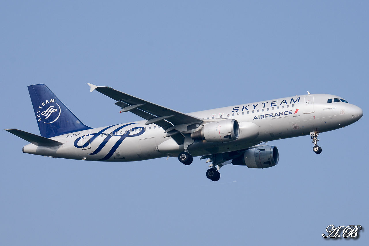 [F-GFKS & F-GFKY] A320 Air France Skyteam c/s - Page 3 13040409185815922511048615
