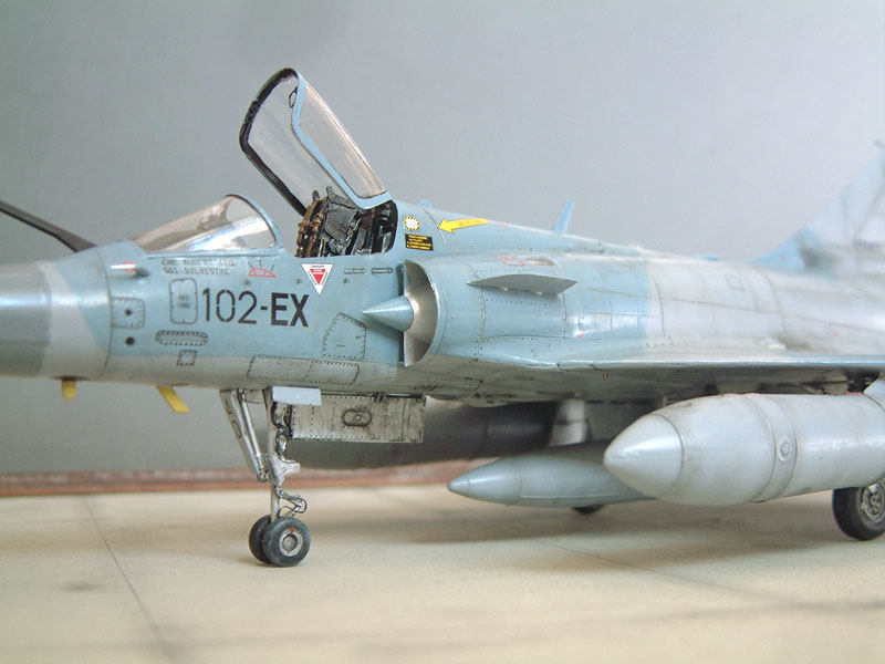[Kinetic] Mirage 2000-5F - 1/48e - 1304100542014769011070024