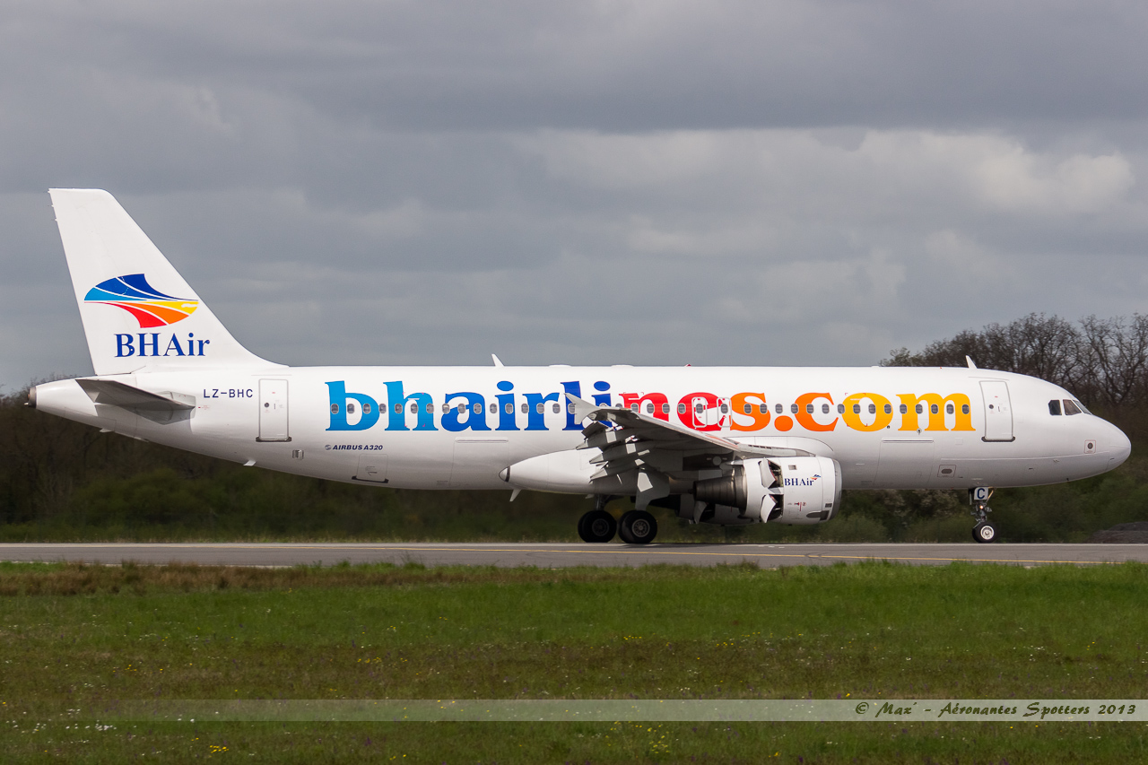 [19/04/2013] Airbus A320 (LZ-BHC) Balkan Holidays Air : N/Cs 13042001463416280011103442