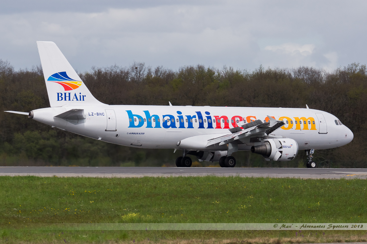 [19/04/2013] Airbus A320 (LZ-BHC) Balkan Holidays Air : N/Cs 13042010124916280011103978