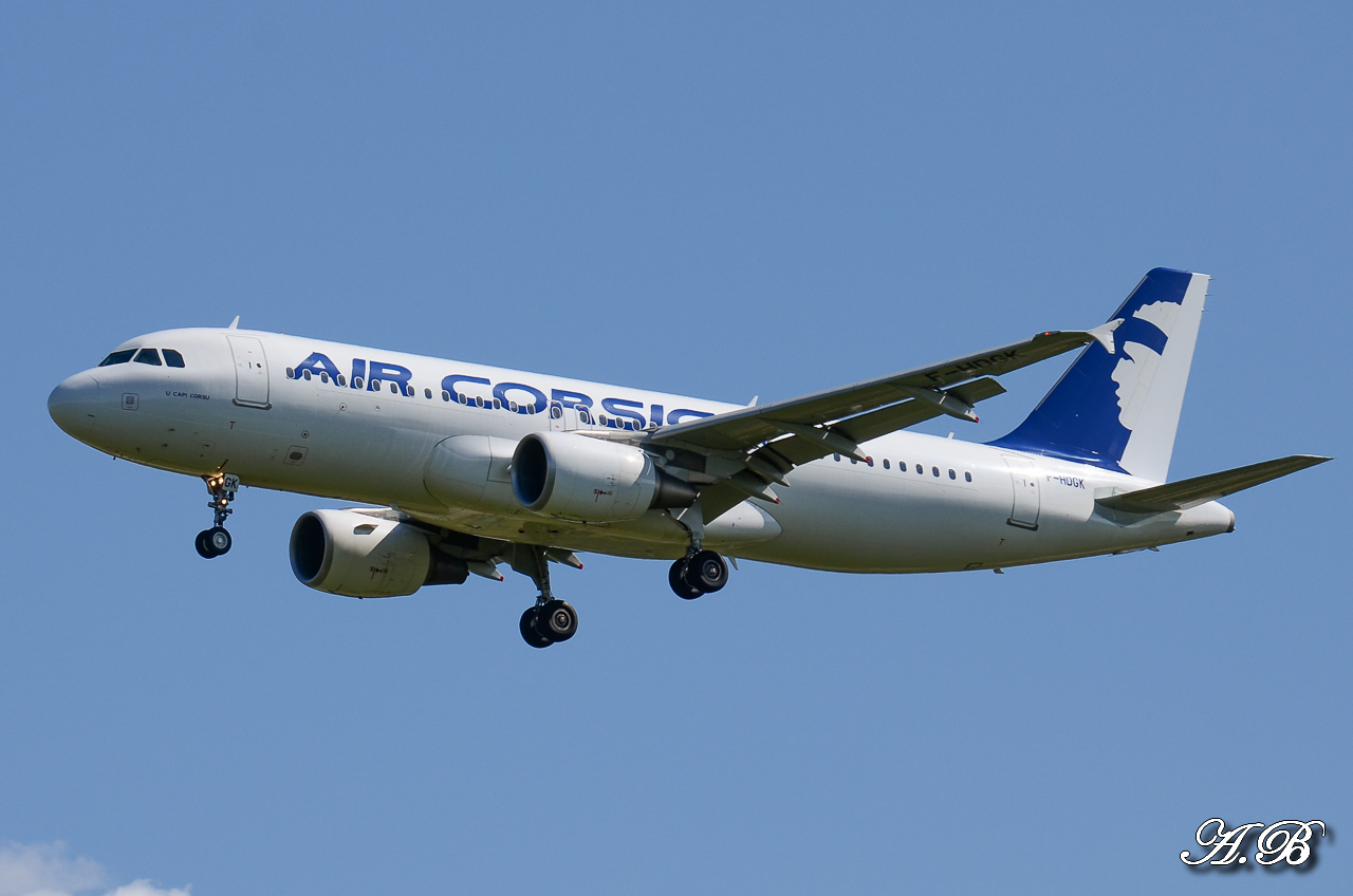 [18/04/2013] Airbus A320 (F-HDGK) Air Corsica 13042701025416280011125890