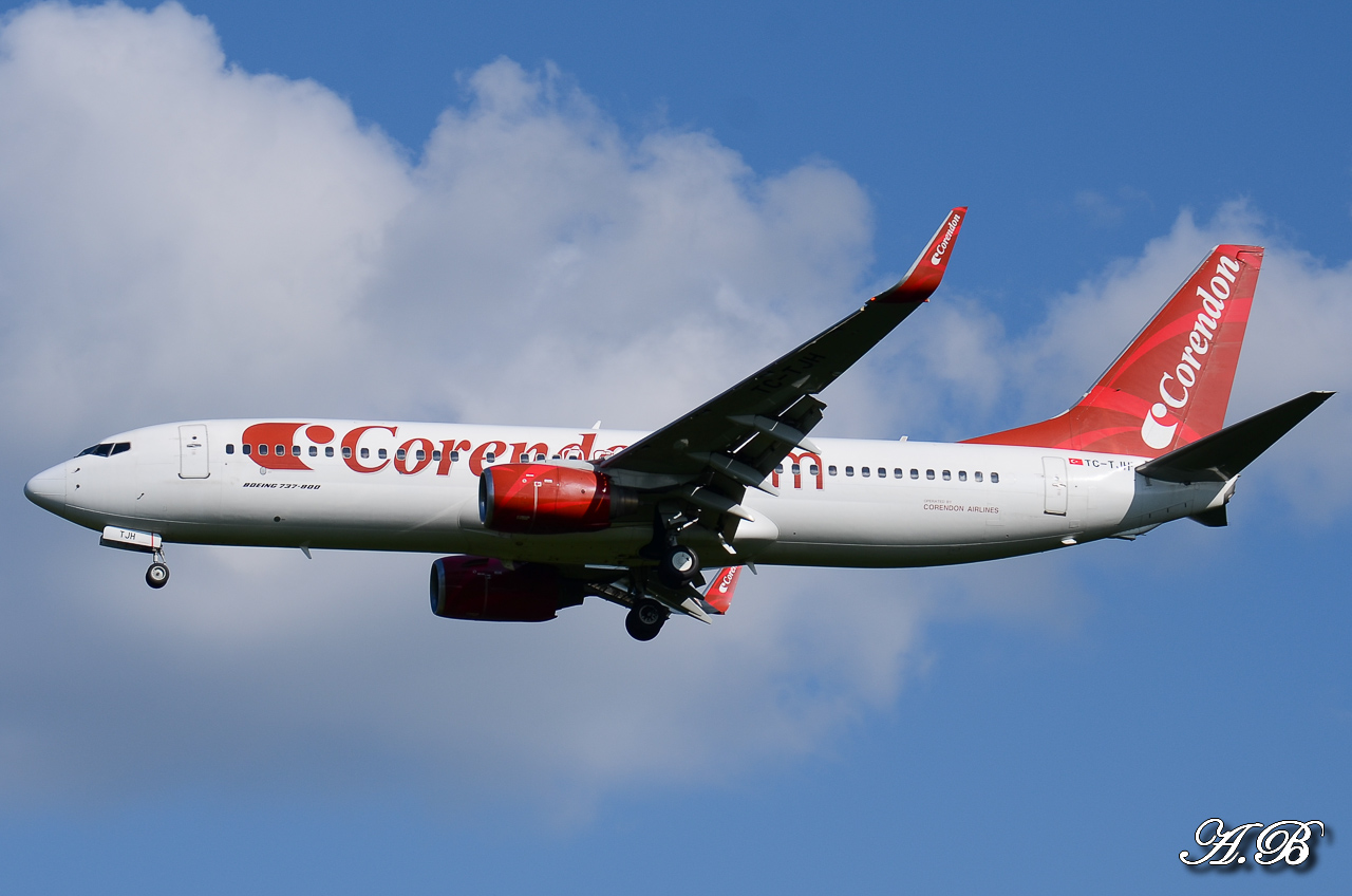 Spotting du 28/04/2013 : B738 Corendon 13042810305116280011132161