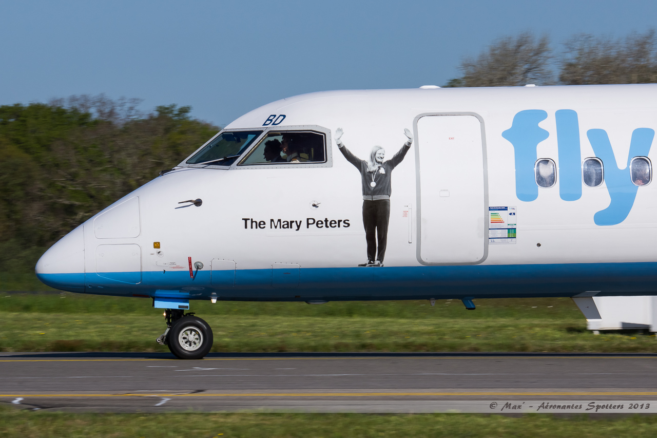 Spotting du 27/04/2013 : Q400 Flybe Mary Peters + A320 Chupa Chups + A321 Monarch + B752 Privilège 13050110534916280011144384