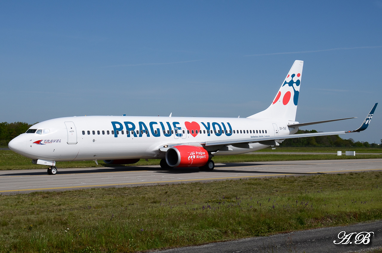 [04/05/2013] 737-8Z9 Travel Service (OK-TVX) "Prague loves you" c/s 13050408070316280011153058