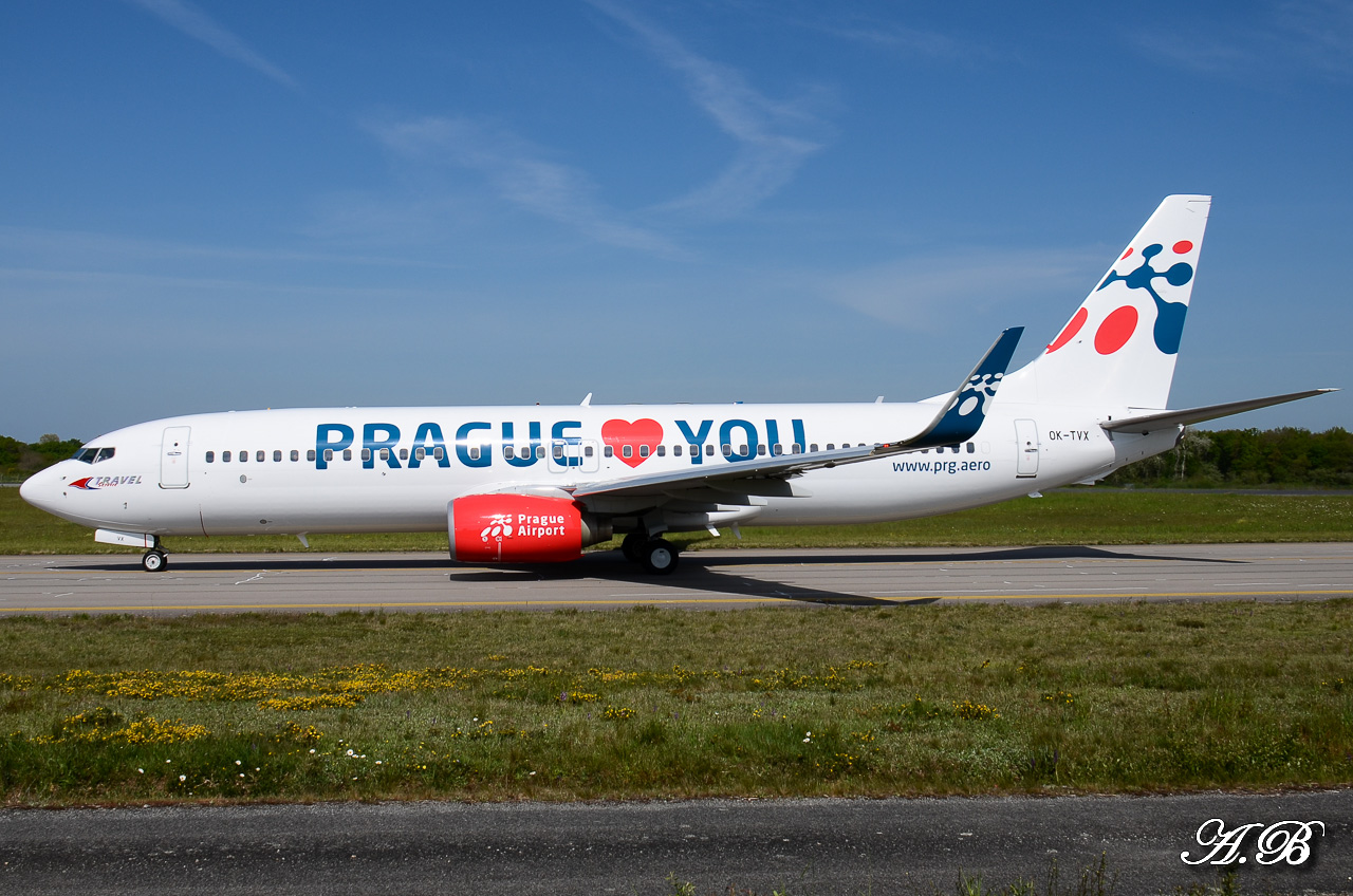 [04/05/2013] 737-8Z9 Travel Service (OK-TVX) "Prague loves you" c/s 13050408070316280011153059