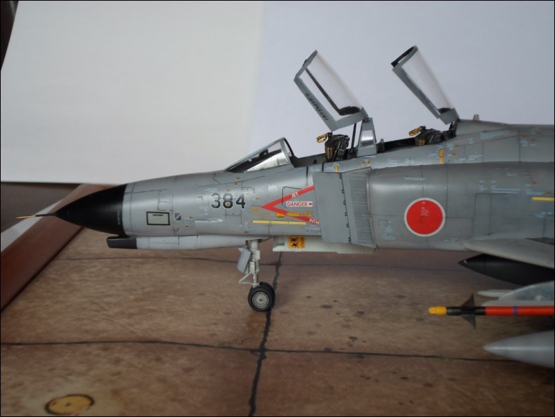 [Hasegawa] 1/48 - McDonnell-Douglas F-4EJ Kaï Phantom II 1305181021515852911202728