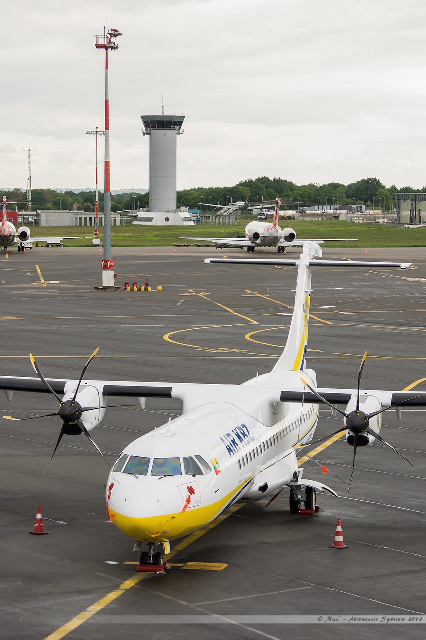 [24/05/2013] DH8-Q400MR (F-ZBMD) Sécu Civile + ATR76 Air KBR + Transall GAF (X2) 13052411584916280011225924