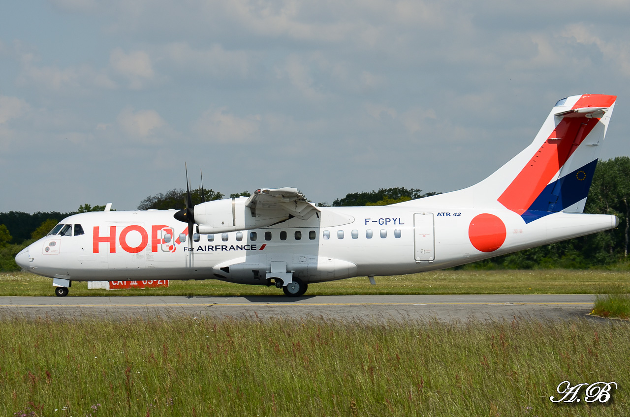 [25/05/2013] ATR42-500 (F-GPYK / F-GPYL) Hop ! 13052808154616280011239444