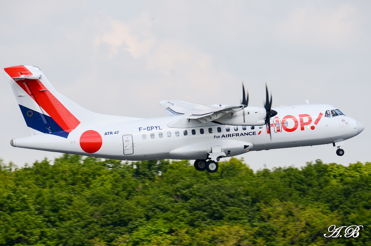 [25/05/2013] ATR42-500 (F-GPYK / F-GPYL) Hop ! 13052808154616280011239445