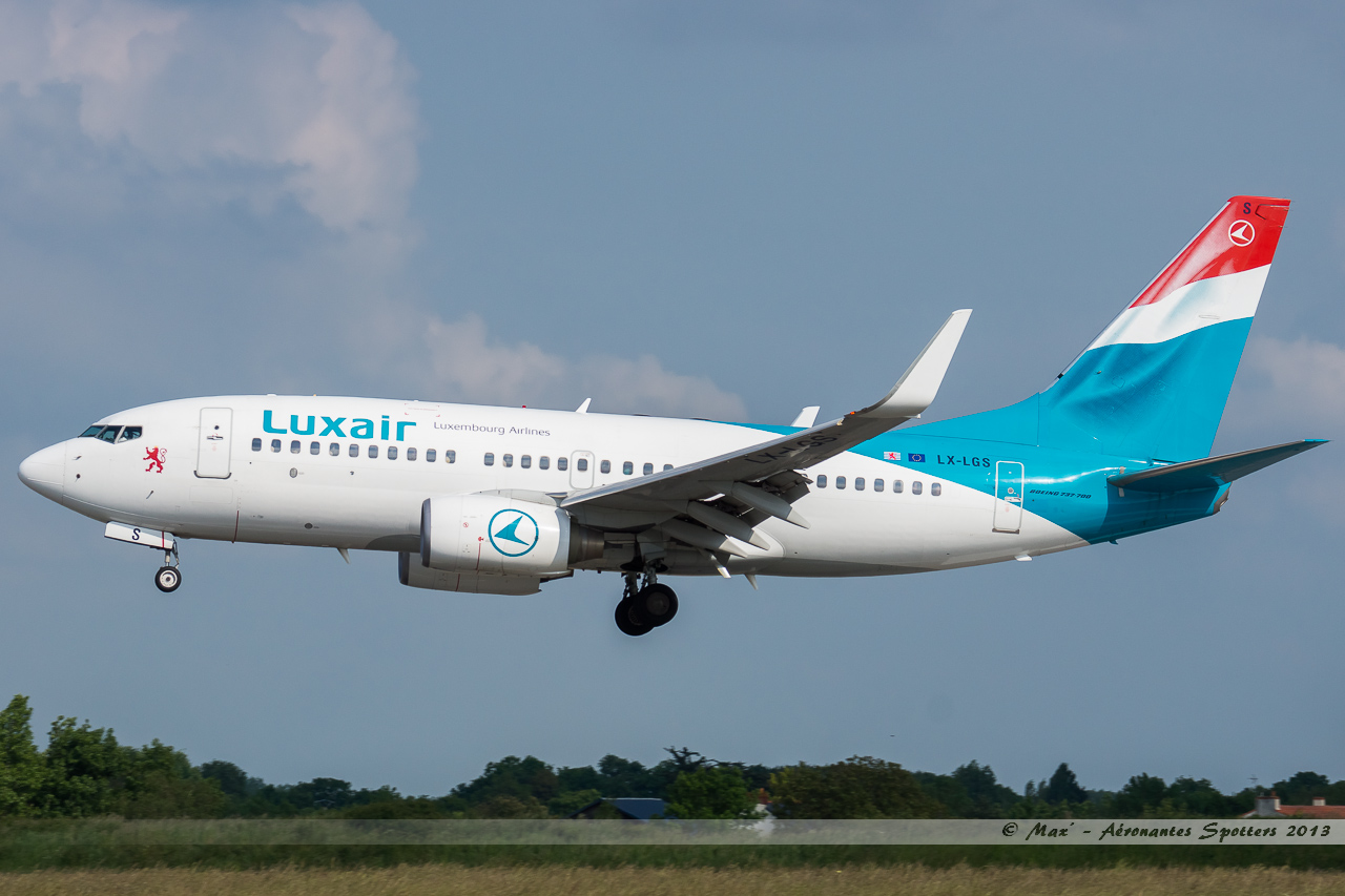 Spotting du 01/06/2013 : A320 Cosmo/Smartwings + A320 AF Skyteam + 737 Luxair +... 13060110350916463311252726