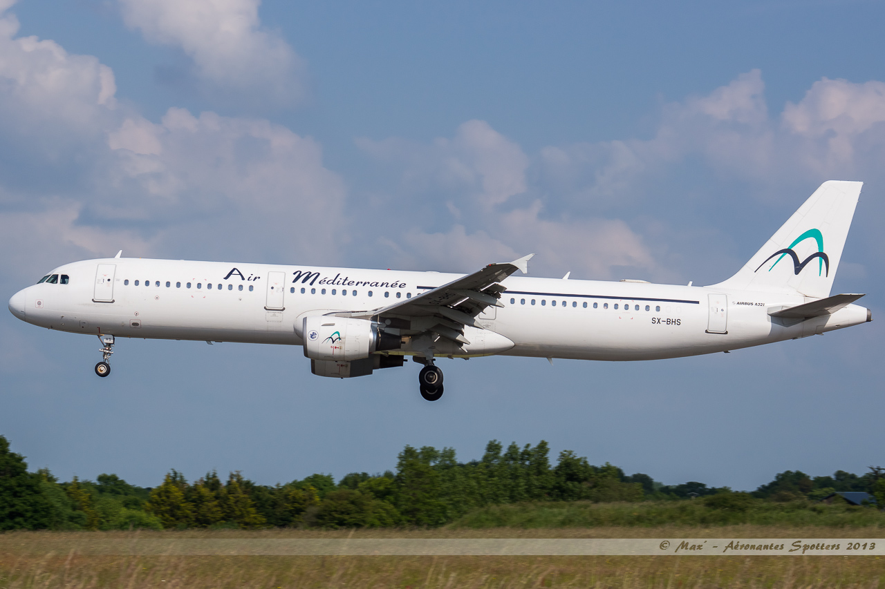 Spotting du 01/06/2013 : A320 Cosmo/Smartwings + A320 AF Skyteam + 737 Luxair +... 13060201455516463311253671