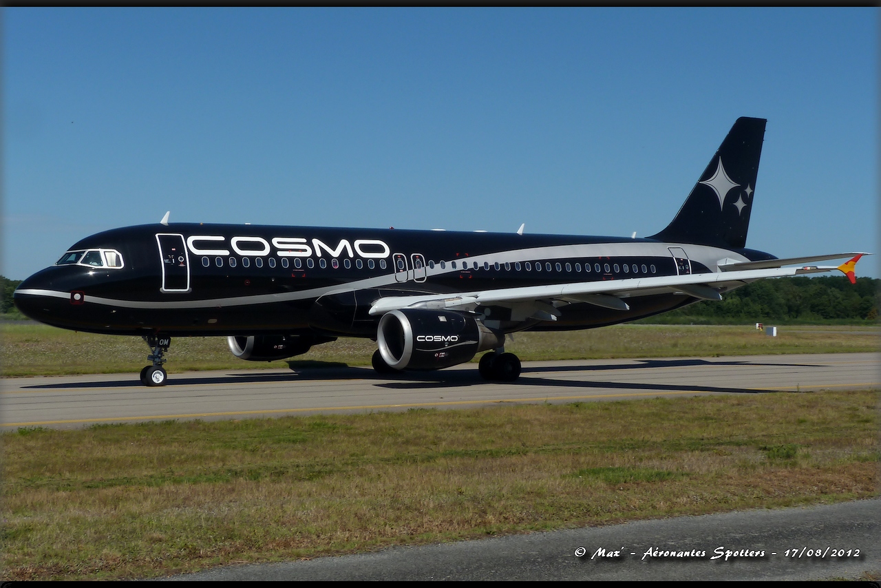 [17/08/2012] Airbus A320 (LY-COM) Cosmo 13060202031716463311253699