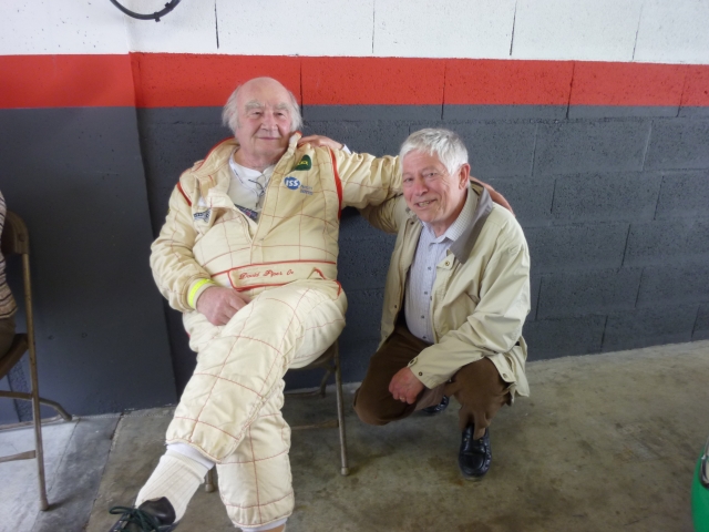 une visite au circuit du val de Vienne : 500 Ferrari pour le cancer 13060712112813504511268990