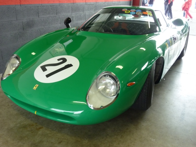 une visite au circuit du val de Vienne : 500 Ferrari pour le cancer 13060712142313504511268993