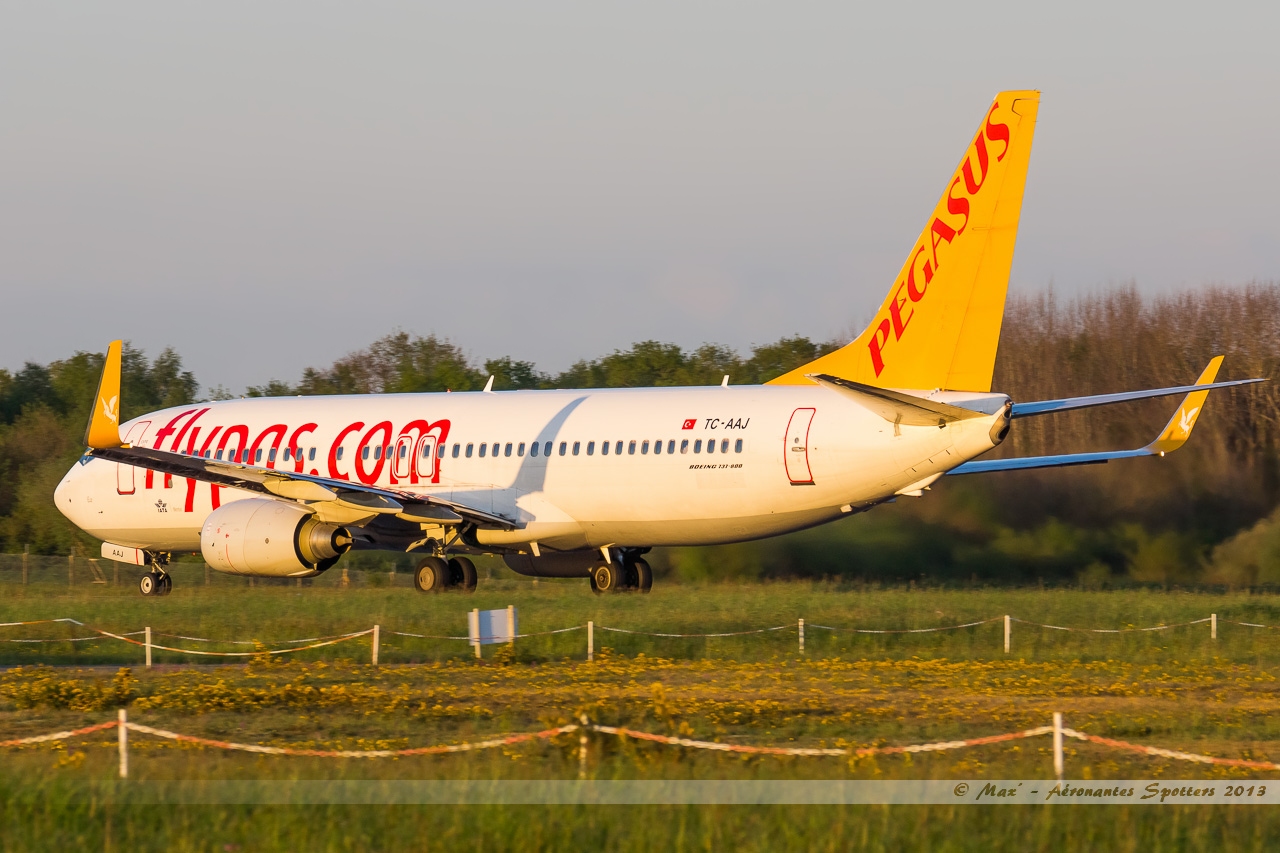 Spotting du 28/04/2013 : B738 Corendon 13062205091516463311316610