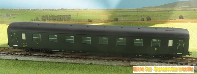 Wagon Voyageurs 2e Classe DEV AO Lima 309101 - Échelle HO - Neuf