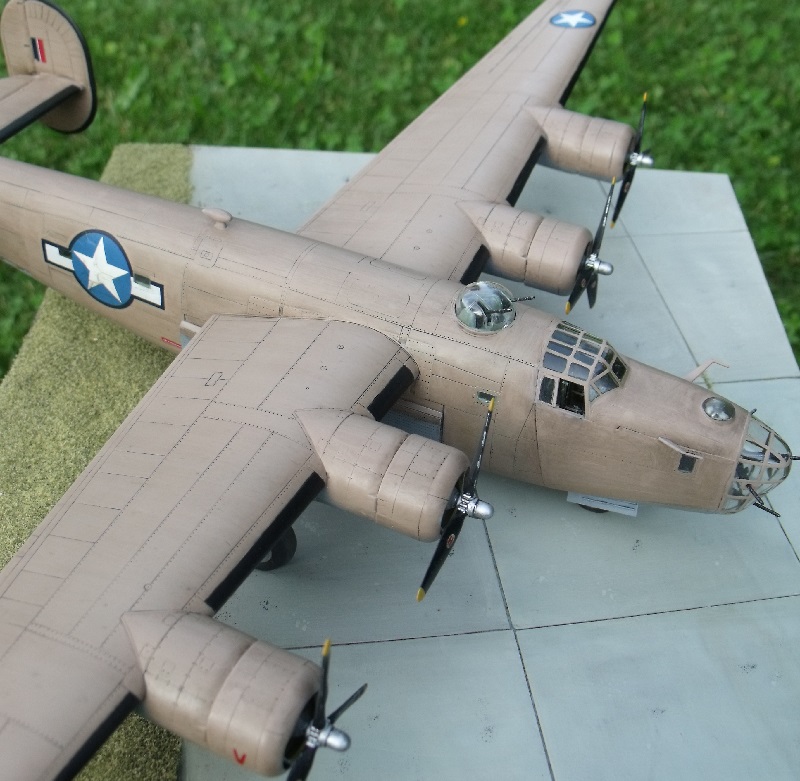 Consolidated B-24D Liberator for "Tidal Wave" [Hasegawa] 1307150929468470611384758