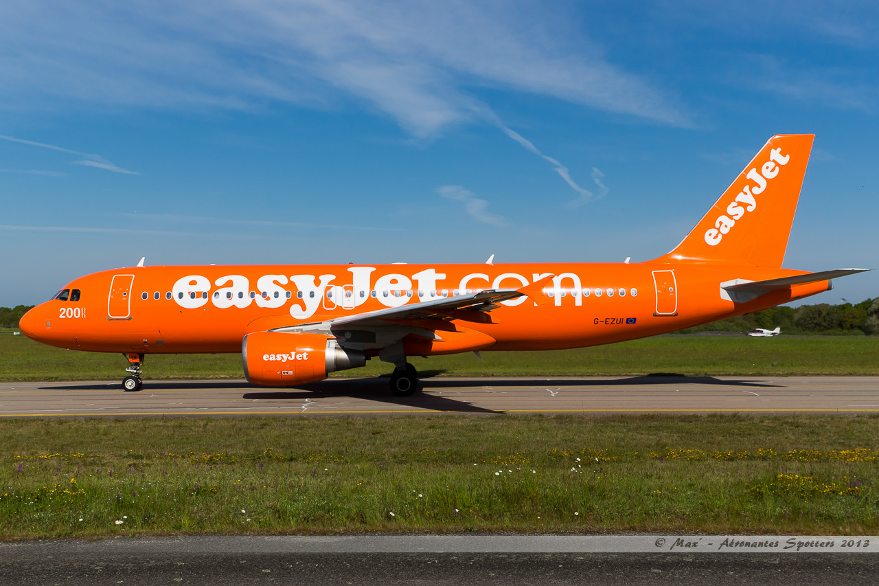[04/05/13] Airbus A320 (G-EZUI) EasyJet  "200th Airbus for Easyjet" 13080902303316463311449645
